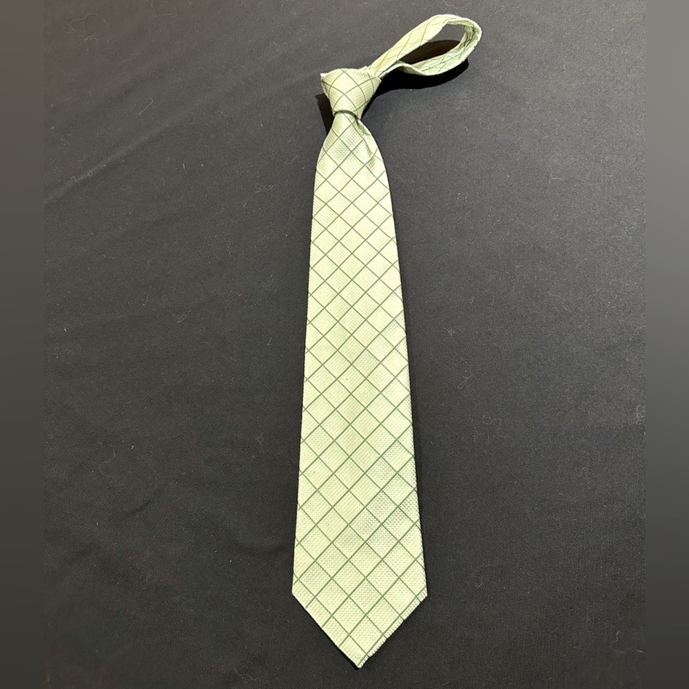 Brooks Brothers Pale Green Checked Pattern Neck Tie